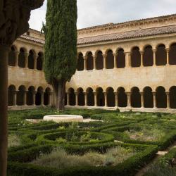 写真|「昇天」「聖霊降臨」と中庭|<br>サント・ドミンゴ・デ・シロス修道院